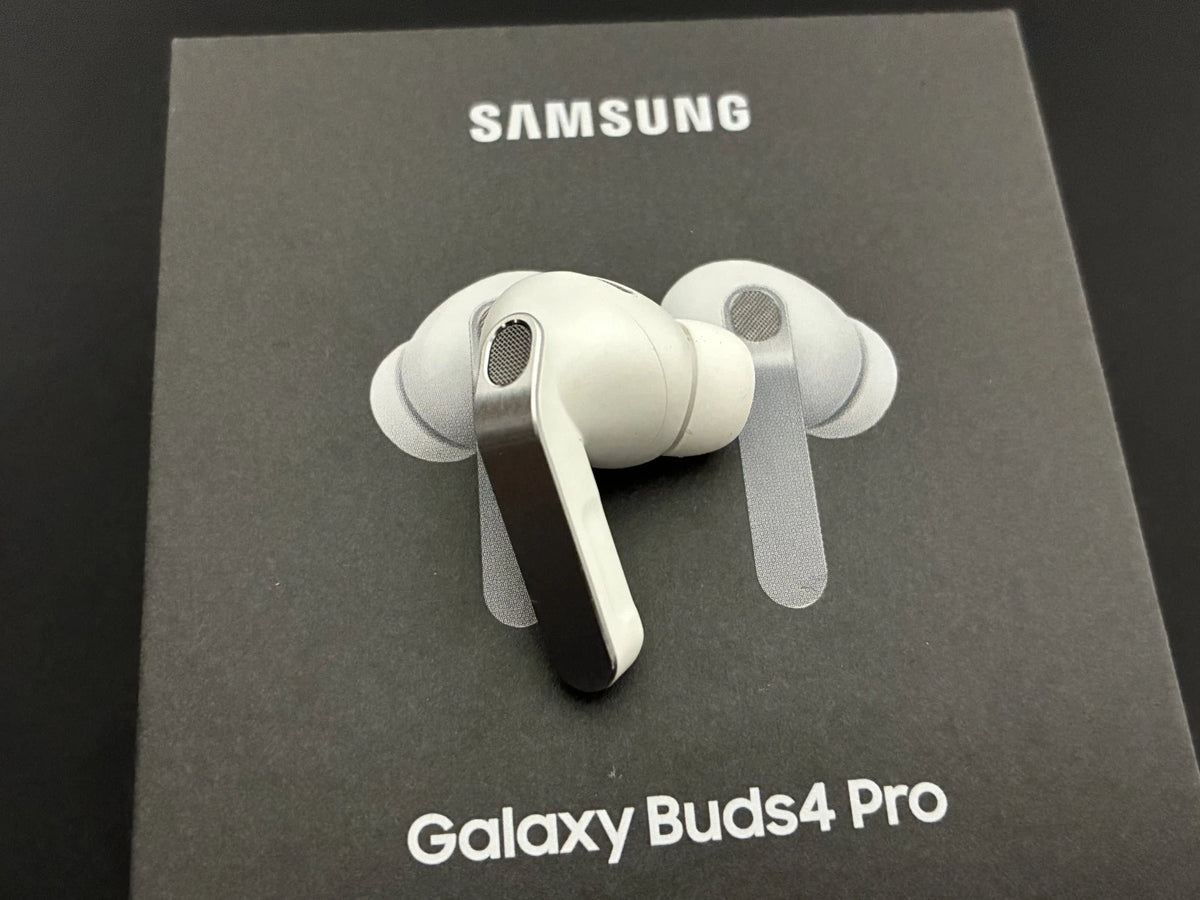 Genuine Samsung Galaxy Buds 4 Pro Replacement (Right Earbud Only) - White SM-R640N