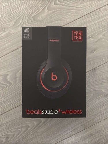 Beats Studio3 Wireless Over-Ear Headphones | Pure Active Noise Cancelling